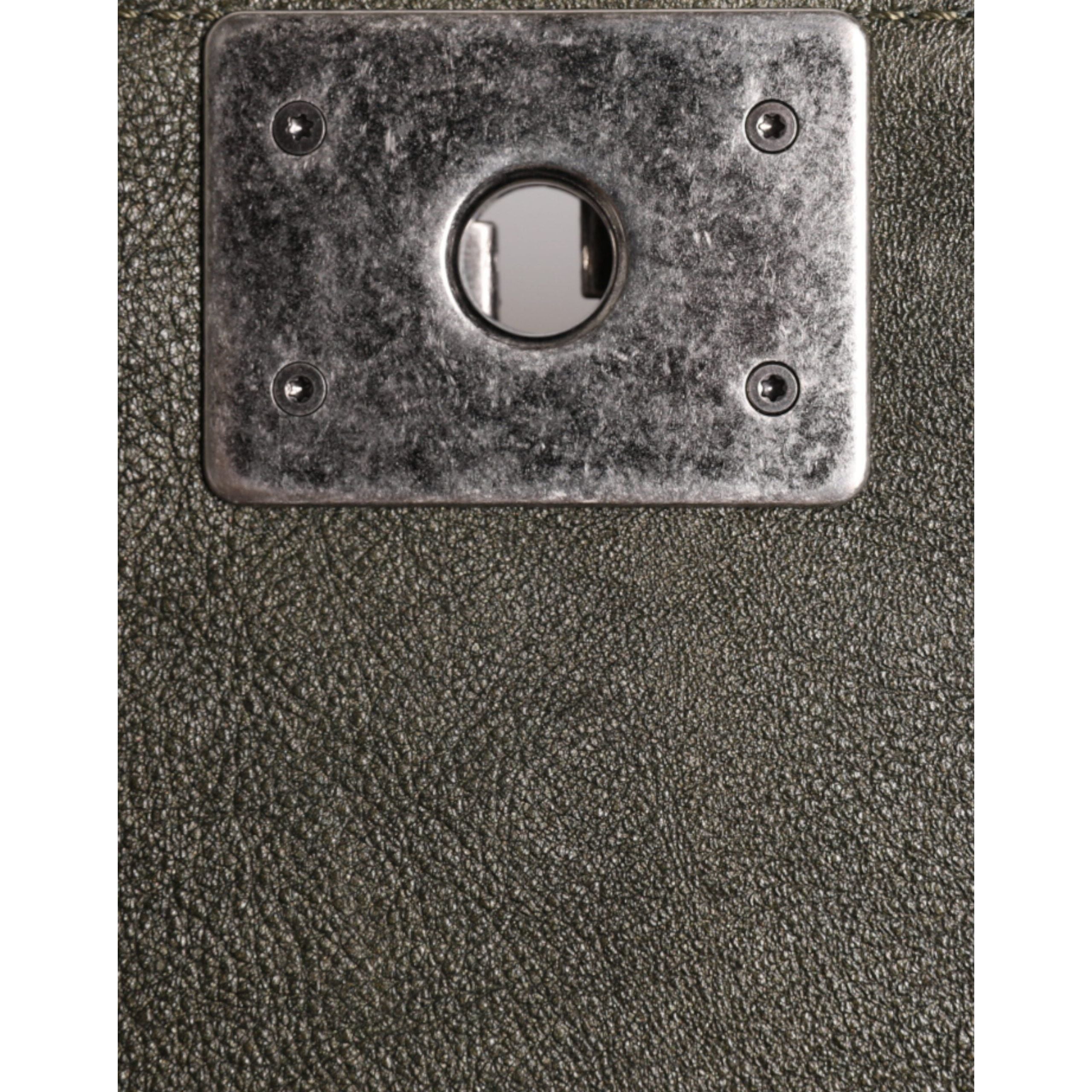 Luxour, Chanel Dark Green Leather Shoulder Bag Gray Metal Purse Bag, 